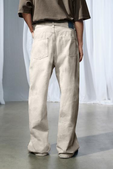 BAGGY FIT JEANS - Printed by Zara