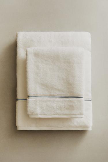 EMBROIDERED TRIM BATH TOWEL - Blue / Green by Zara