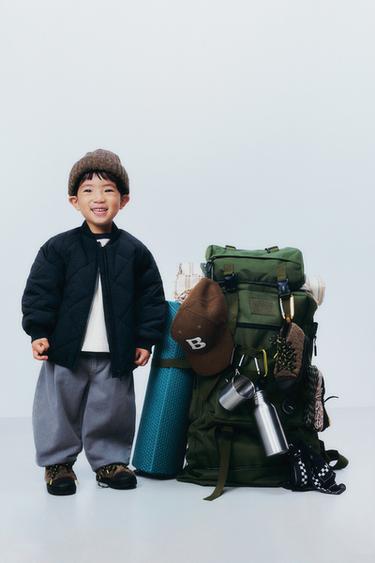 CLOTH CAP WITH INITIAL - Caramel by Zara