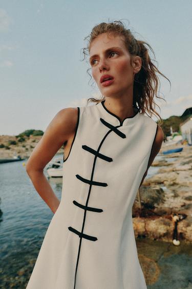 SHORT DRESS WITH FROG FASTENING - Ecru by Zara