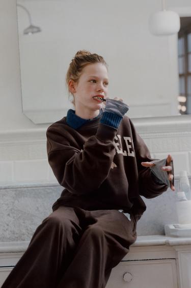 Zara {名称} - {颜色}