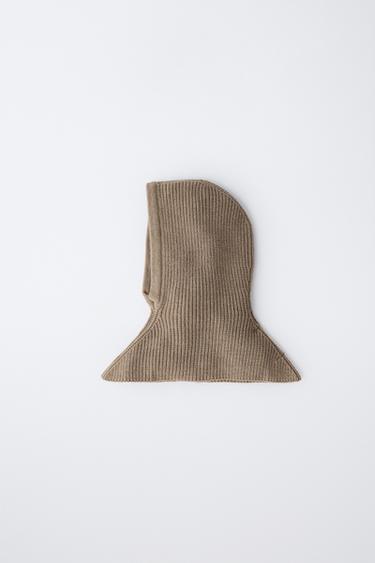 KNITTED BALACLAVA - camel by Zara