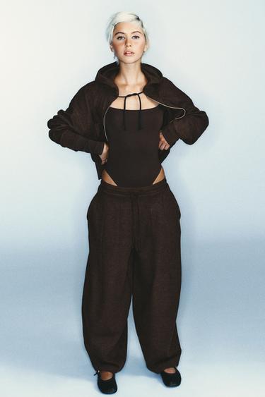 Zara {名称} - {颜色}