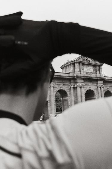 Zara {名称} - {颜色} - 0 图片