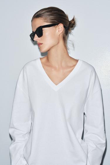 RUSTIC V-NECK T-SHIRT - White by Zara