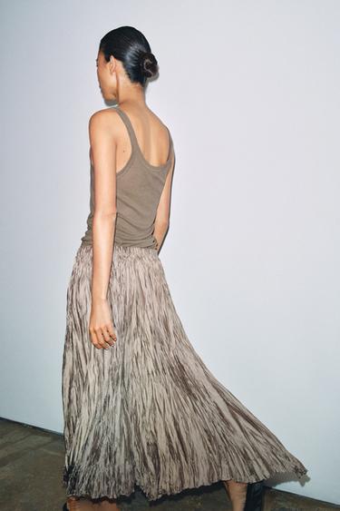 Zara {名称} - {颜色}