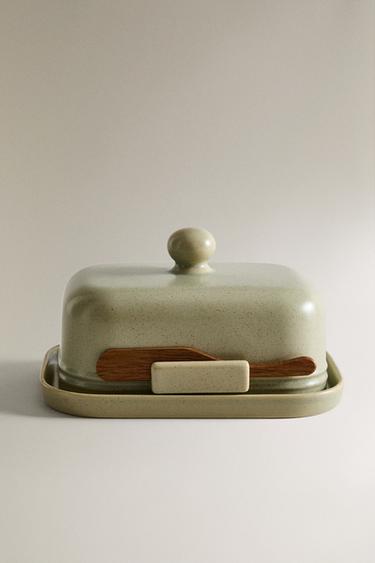 STONEWARE BUTTER DISH WITH KNIFE - GREENISH by Zara