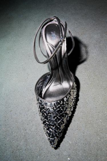 Zara {名称} - {颜色}