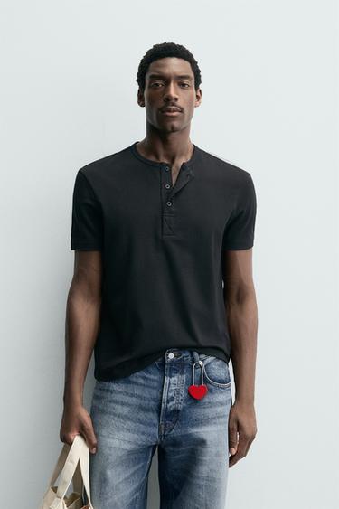 HENLEY T-SHIRT - Black by Zara