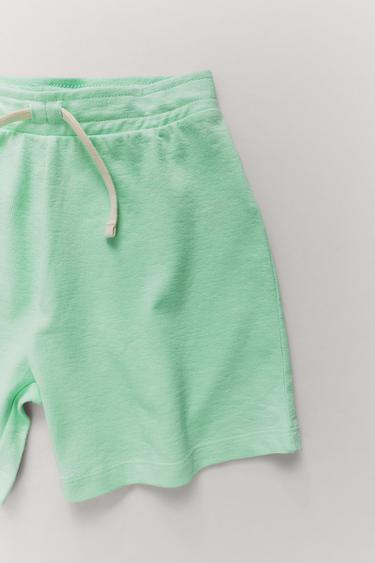 Zara {名称} - {颜色}
