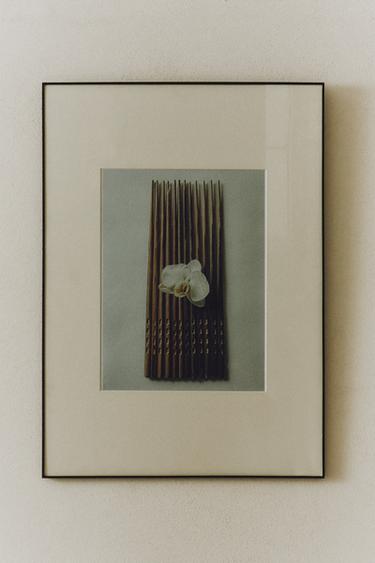 XL PHOTO FRAME WITH METAL BORDER - Black by Zara