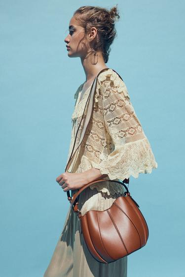 TOPSTITCH BUCKET BAG - Dark tan by Zara