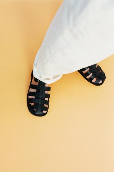 BUCKLE CAGE SANDALS - Black by Zara