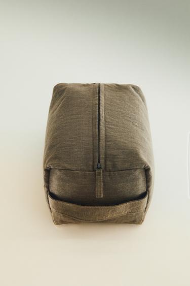 MEDIUM LINEN WASH BAG - Green by Zara - Image 0