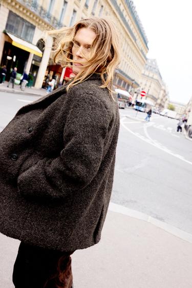 BOUCLÉ DOUBLE-BREASTED MID-LENGTH COAT - Dark brown by Zara