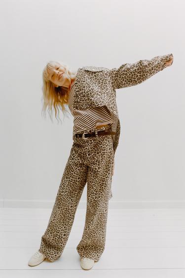 MARINE ANIMAL PRINT JEANS - Brown by Zara