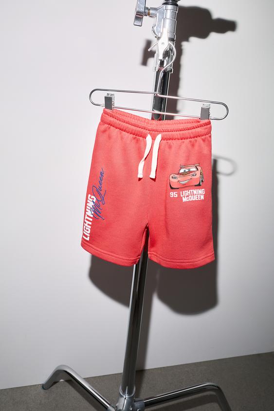 CARS LIGHTNING MCQUEEN © DISNEY/PIXAR PRINT BERMUDA SHORTS - Red by Zara - Image 0