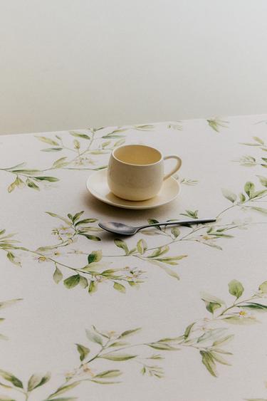 BRANCH AND FLORAL PRINT TABLECLOTH - Greens by Zara