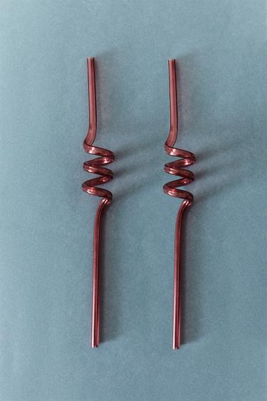 Zara {名称} - {颜色}