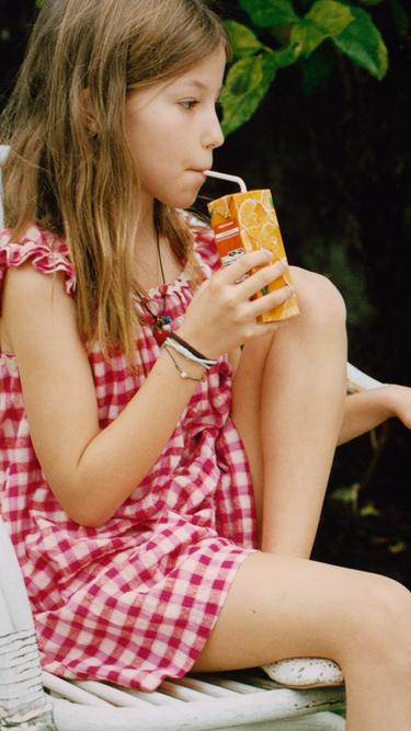 Zara {名称} - {颜色}