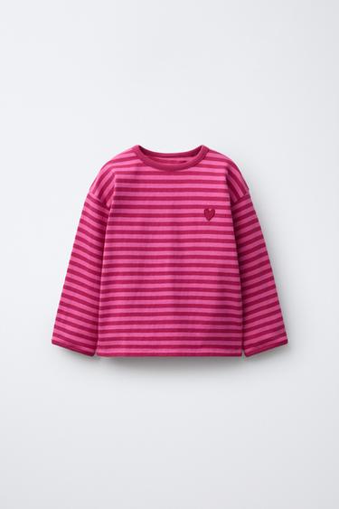 STRIPED T-SHIRT WITH EMBROIDERED HEART - Fuchsia by Zara