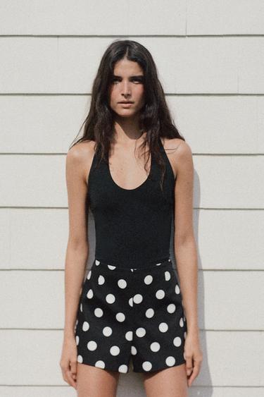 HIGH-WAIST SHORTS - Black / White by Zara