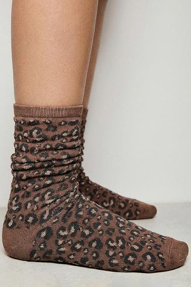 PACK OF 2 LONG ANIMAL PRINT SOCKS - Light beige by Zara