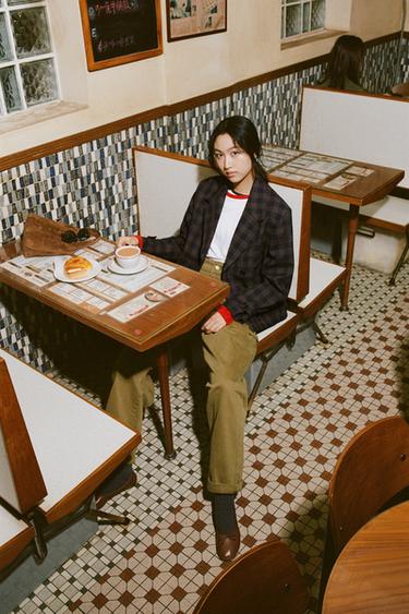 Zara {名称} - {颜色}