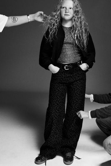 Zara {名称} - {颜色}