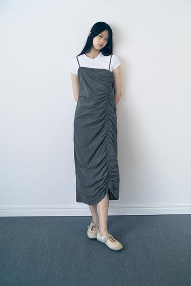 Zara {名称} - {颜色}