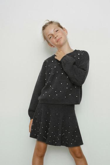 Zara {名称} - {颜色}