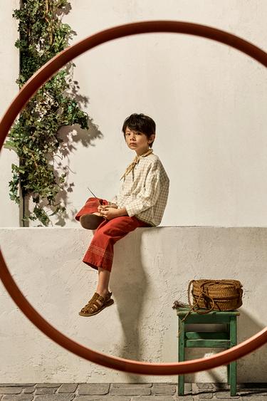 Zara {名称} - {颜色}