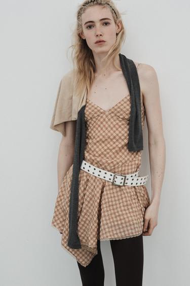 Zara {名称} - {颜色}