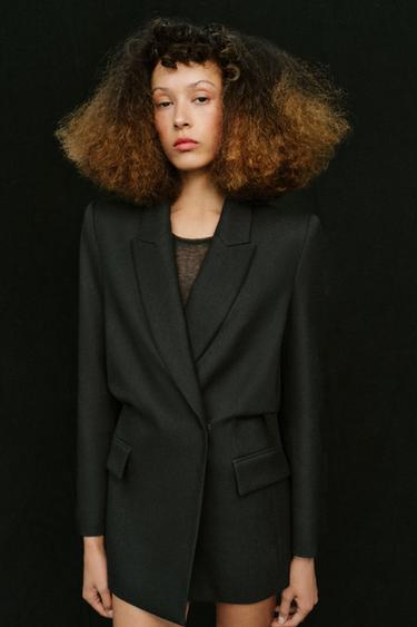 DOUBLE-BREASTED BLAZER WITH PUFF WAIST & SHOULDER PADS - Black by Zara