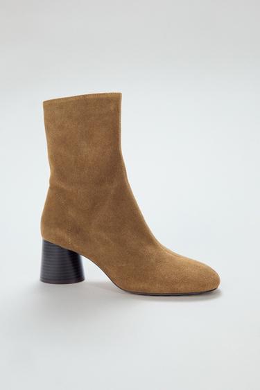 SPLIT SUEDE BLOCK HEEL ANKLE BOOTS - Sand Brown by Zara