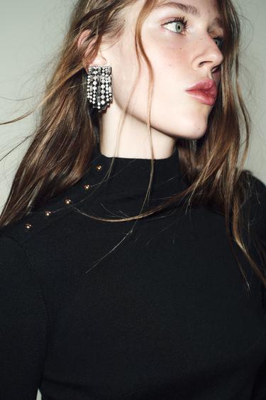 Zara {名称} - {颜色}