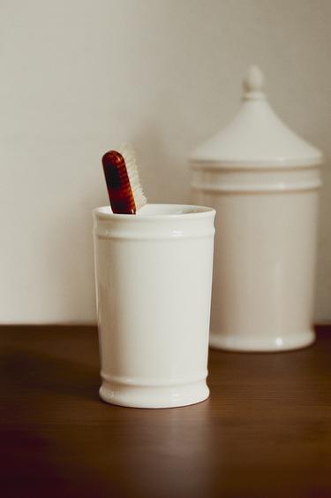 CERAMIC TOOTHBRUSH HOLDER - Ecru by Zara