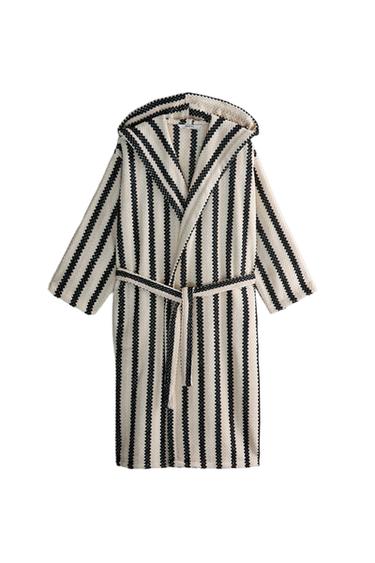 GEOMETRIC JACQUARD BATHROBE - Black by Zara