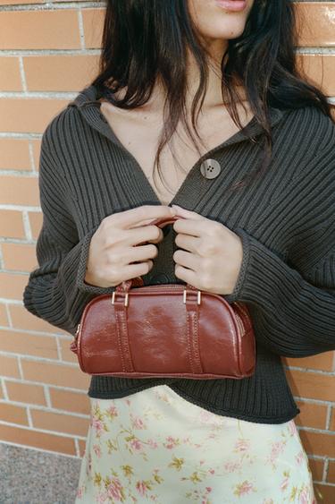 Zara {名称} - {颜色}