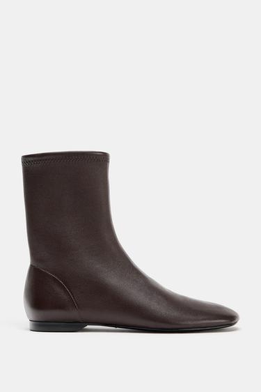 LIMITED EDITION FLAT LEATHER ANKLE BOOTS - Burgundy Red by Zara