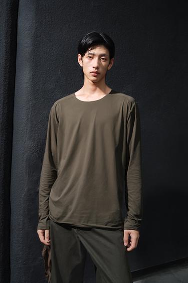 Zara {名称} - {颜色}