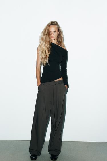 Zara {名称} - {颜色}