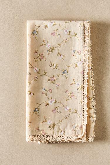 PACK OF FLORAL COTTON NAPKINS - Butter by Zara