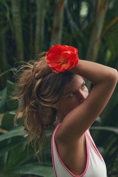MAXI FLOWER SCRUNCHIE - Red / Orange by Zara - Image 0