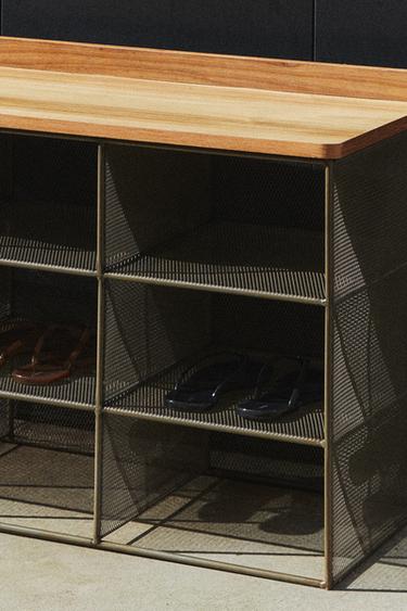 Zara {名称} - {颜色}