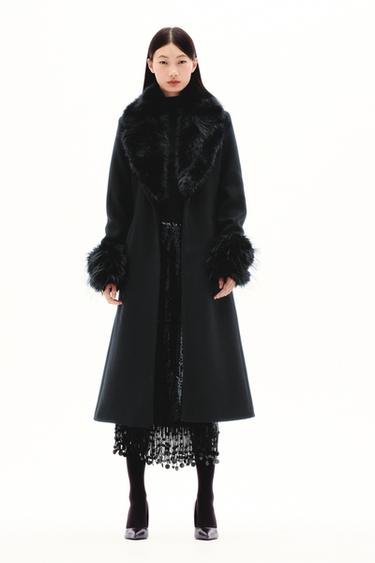 WOOL COAT WITH FAUX FUR COLLAR AND BELT - Black by Zara