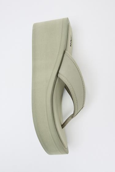 PLATFORM SANDALS - Khaki Green by Zara