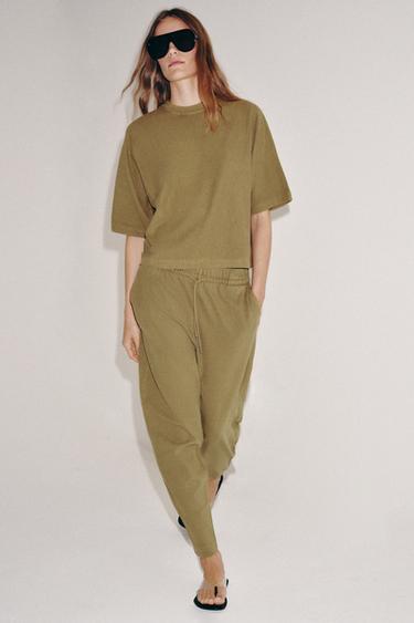 Zara {名称} - {颜色}