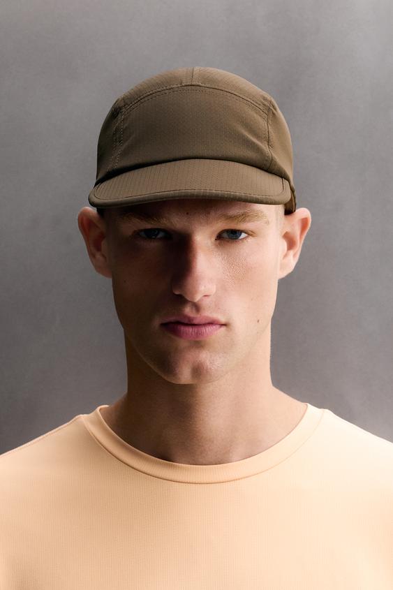 LIGHTWEIGHT TECHNICAL CAP - GREEN by Zara - Image 0