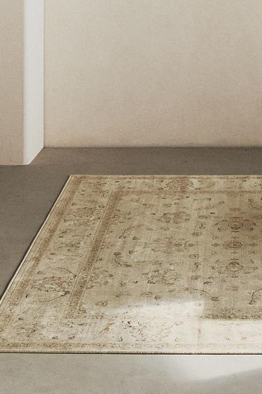 Zara {名称} - {颜色}